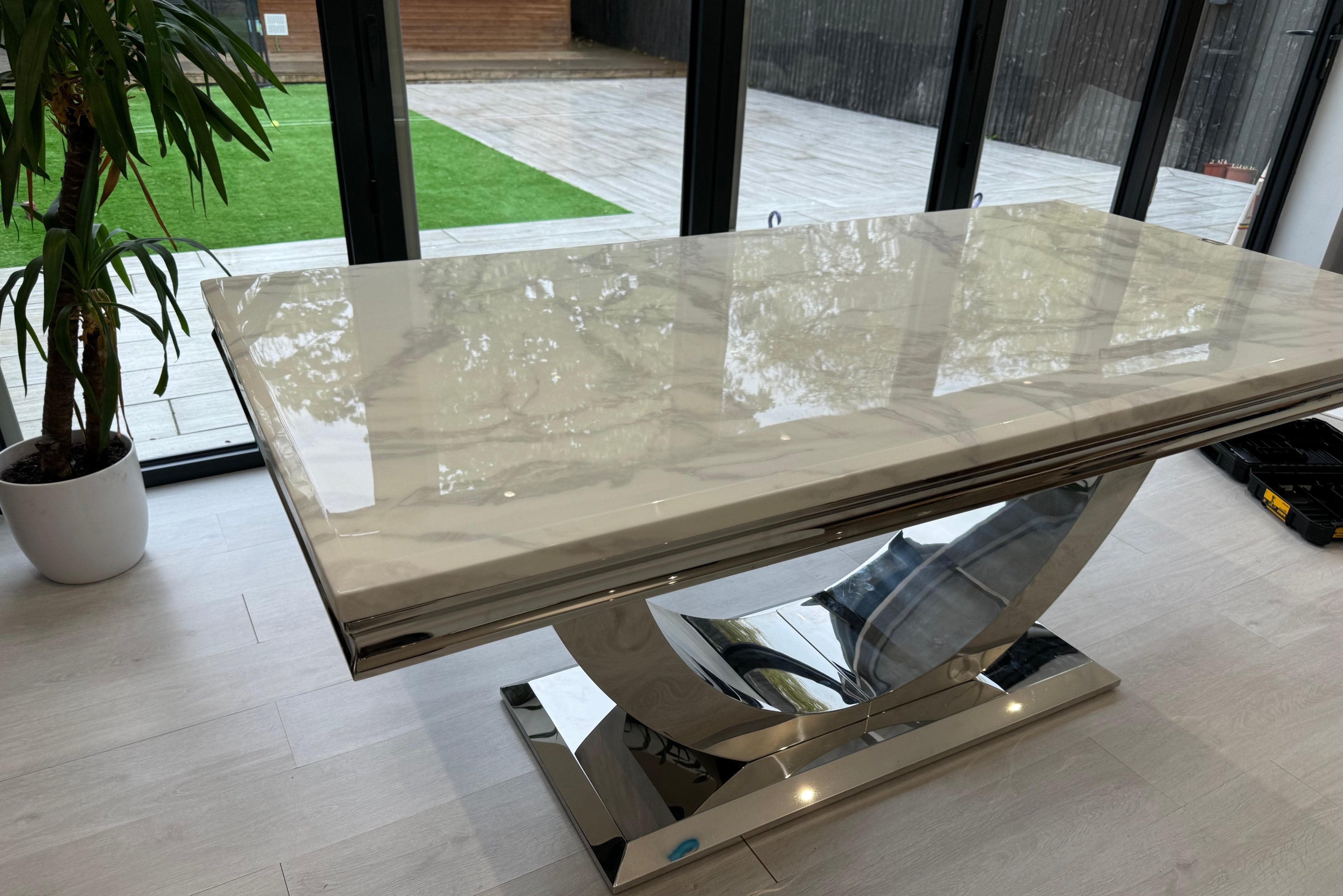 200 cm White Arial Marble Dining Table With 8 Light Grey Lion Knocker Valencia Chairs