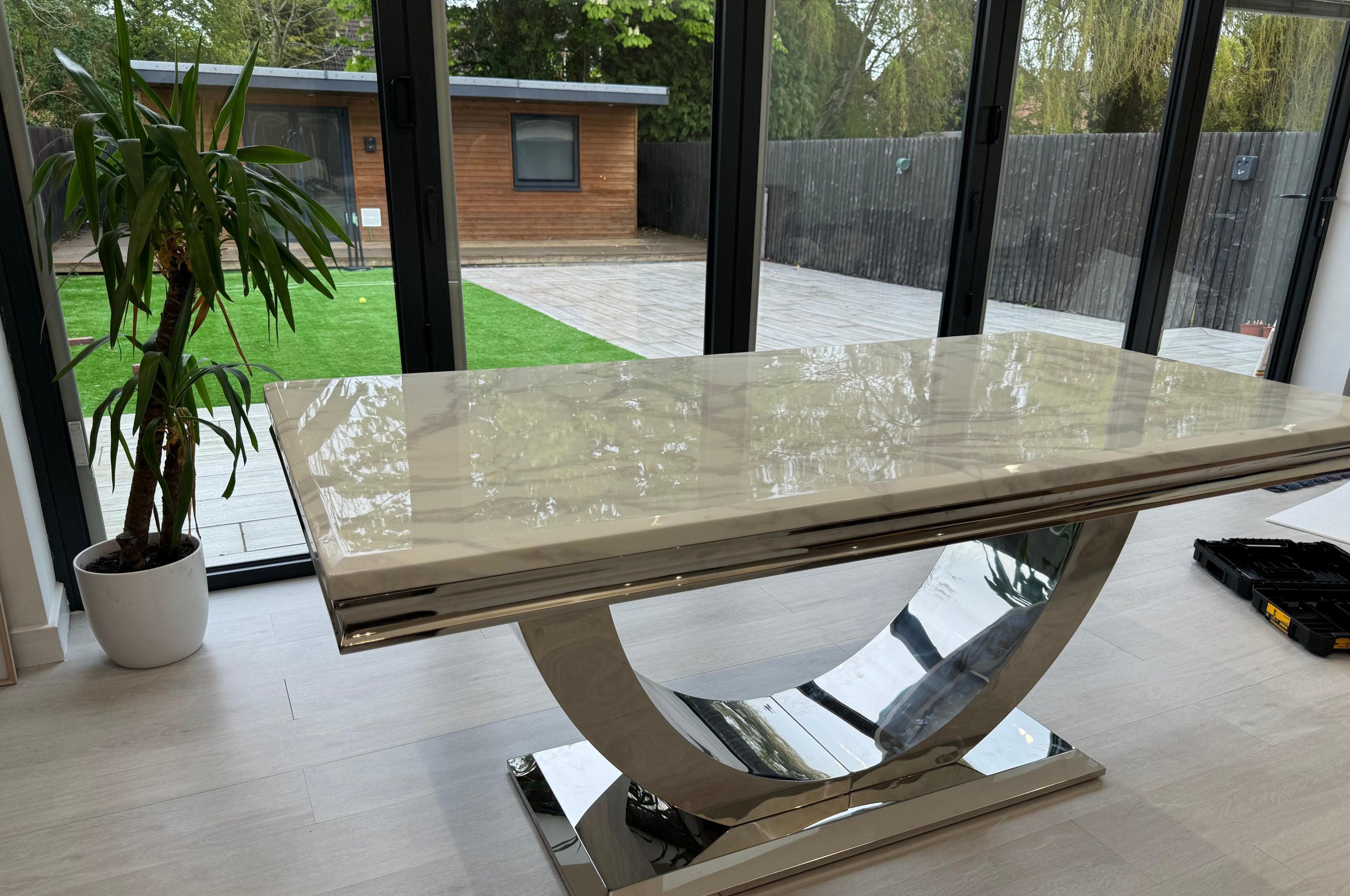 200 cm White Arial Marble Dining Table With 8 Light Grey Lion Knocker Valencia Chairs